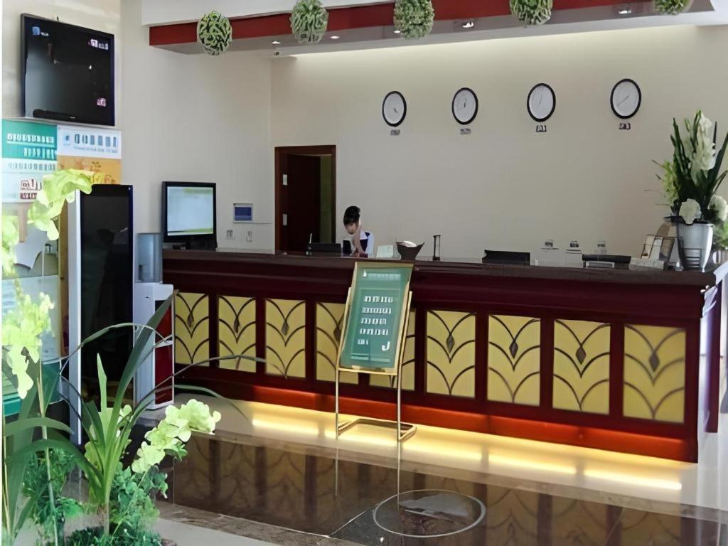 Greentree Inn Tianjin Wuqing Distric Bohai Market Dış mekan fotoğraf